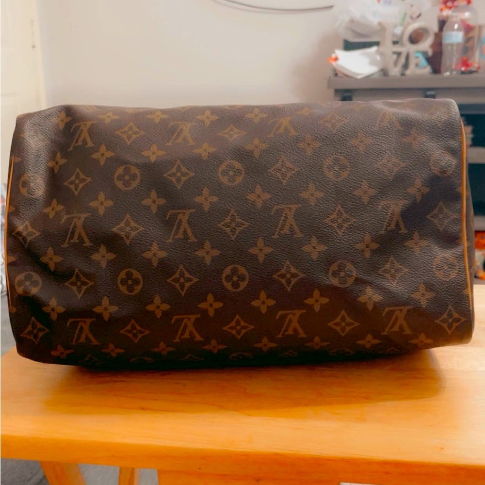 Louis Vuitton 
Speedy 35 - Picture 3 of 9